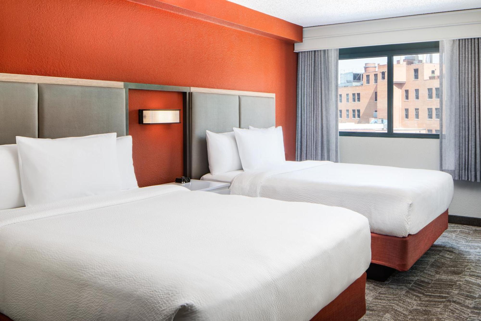Springhill Suites By Marriott Dallas Downtown / West End Bagian luar foto