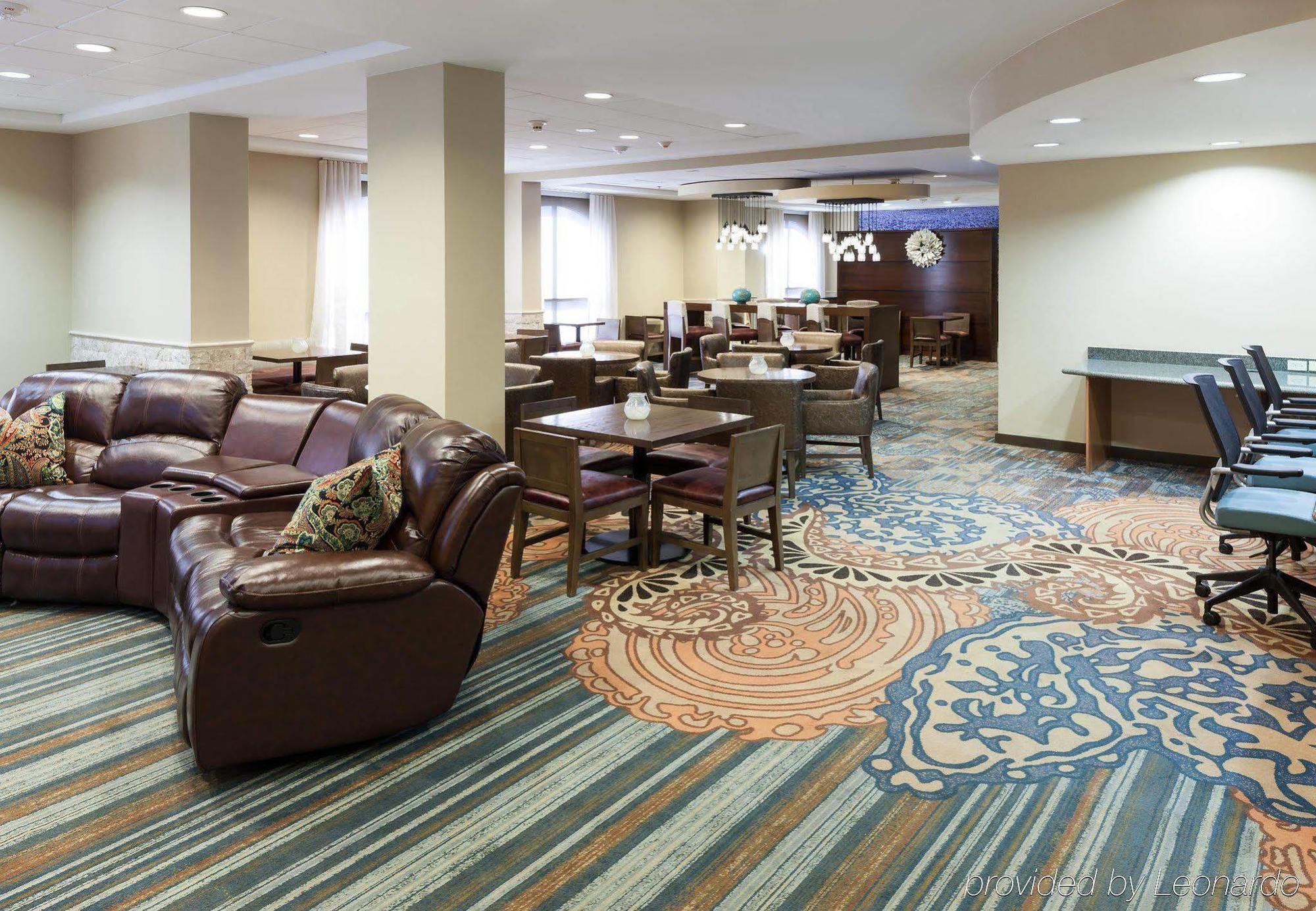 Springhill Suites By Marriott Dallas Downtown / West End Bagian luar foto